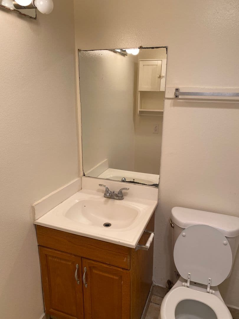 Goleta Apartment: 6679 Del Playa