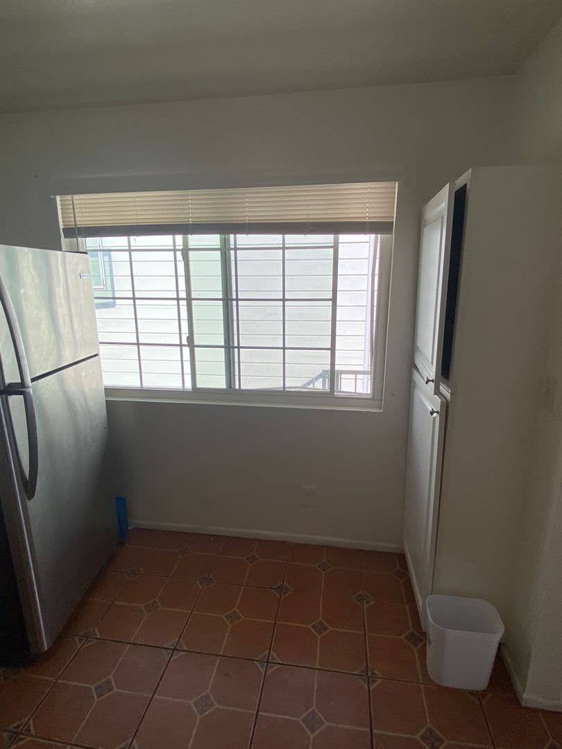 Goleta Apartment: 6777 Del Playa