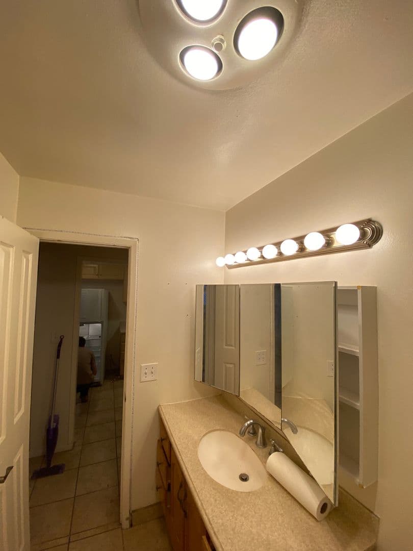 Goleta Apartment: 6561 Del Playa