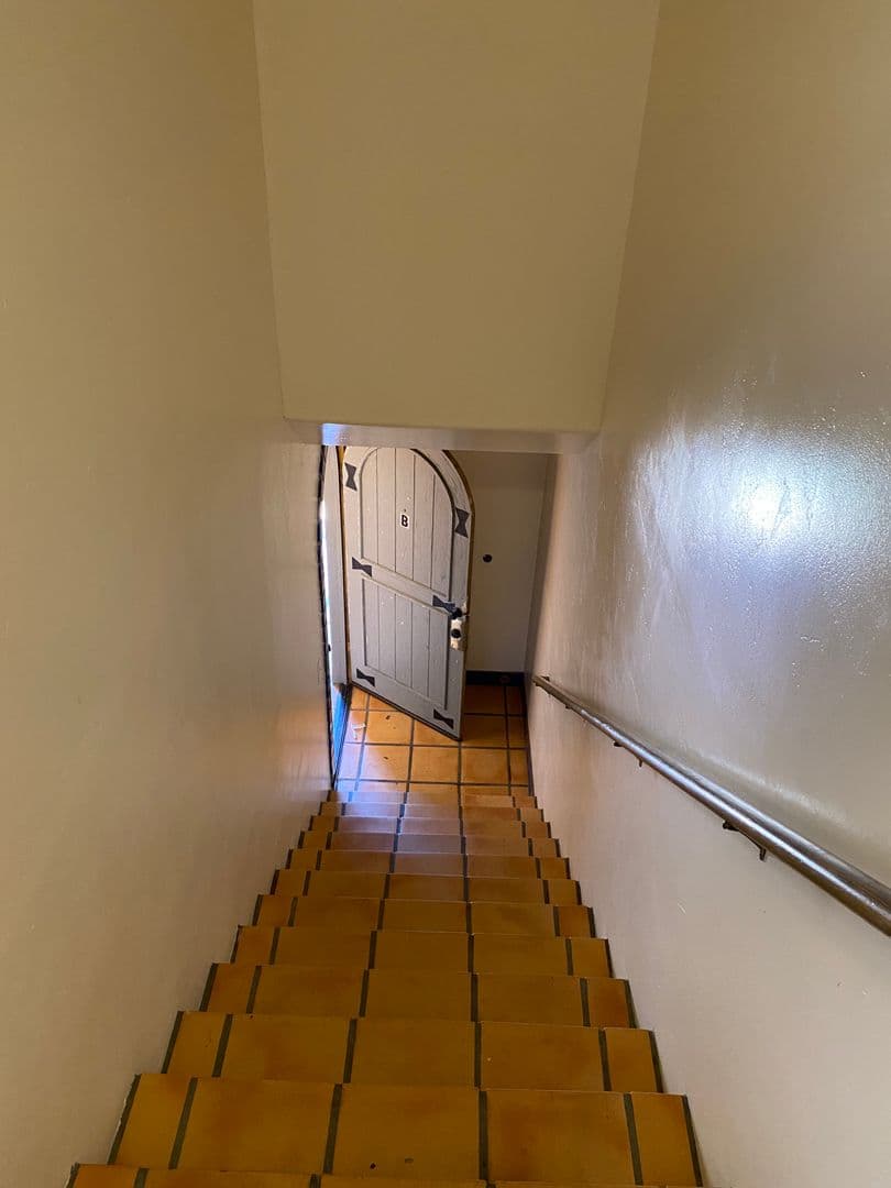 Goleta Apartment: 6636 Del Playa