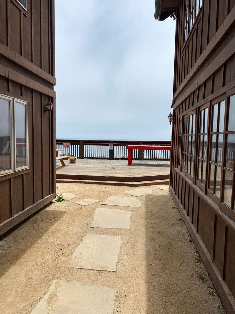 Goleta Apartment: 6585 Del Playa