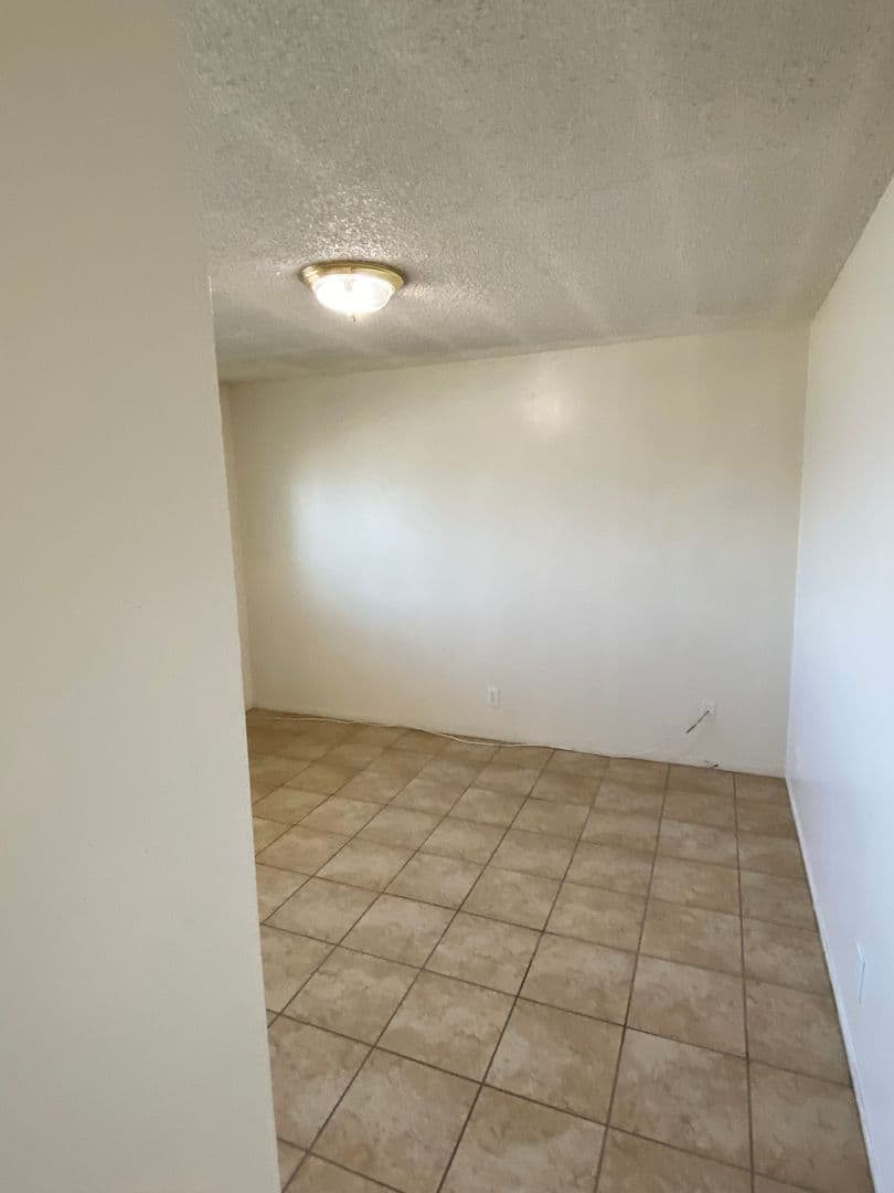 Goleta Apartment: 6561 Del Playa
