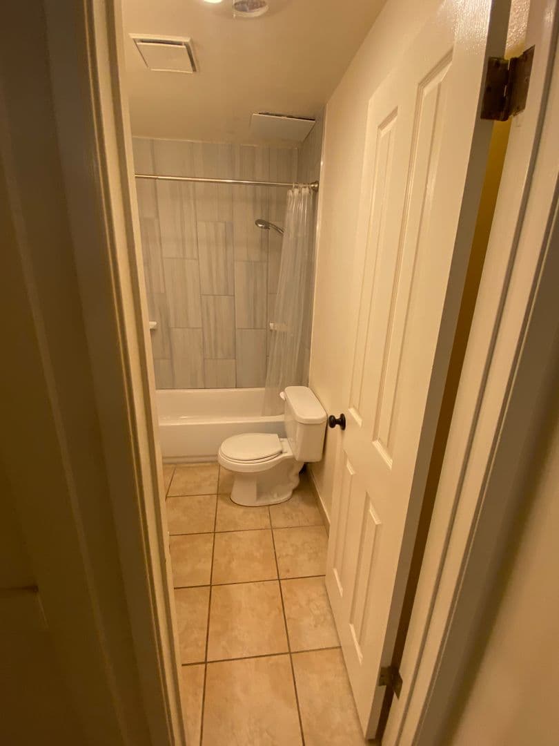 Goleta Apartment: 6561 Del Playa