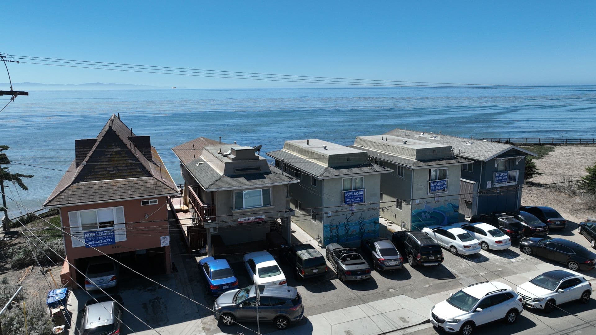 Goleta Apartment: 6705 Del Playa