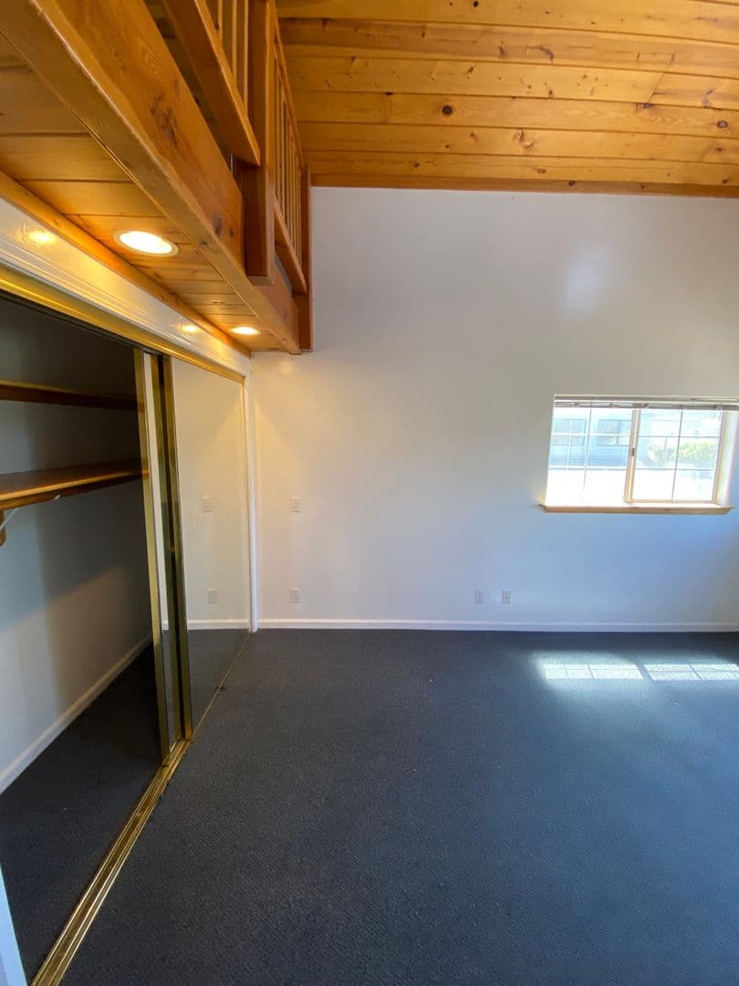 Goleta Apartment: 6534 Del Playa