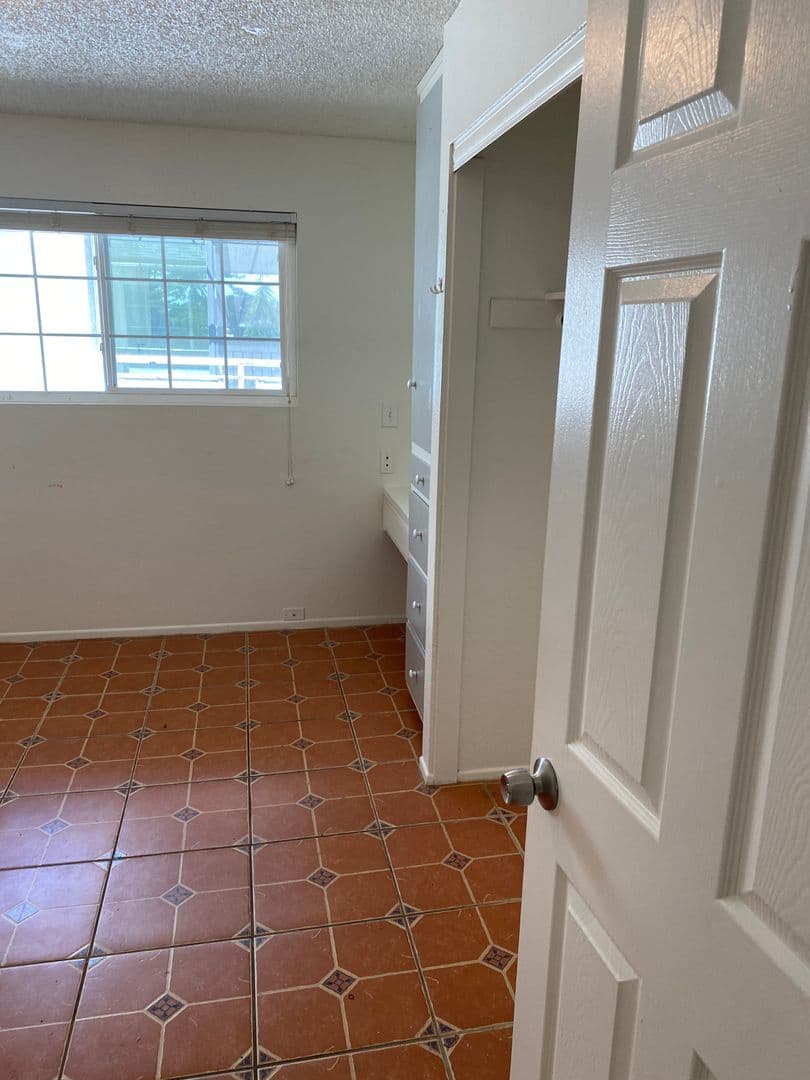 Goleta Apartment: 6777 Del Playa