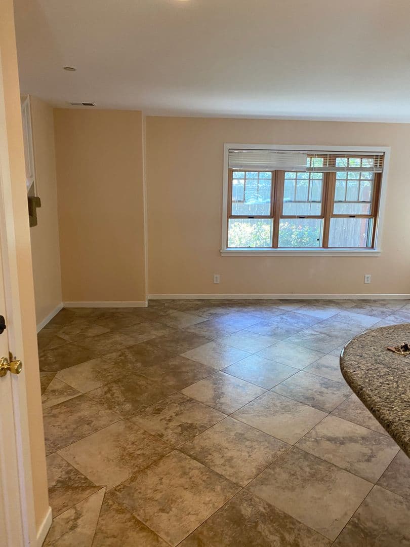 Goleta Apartment: 6736 Sueno