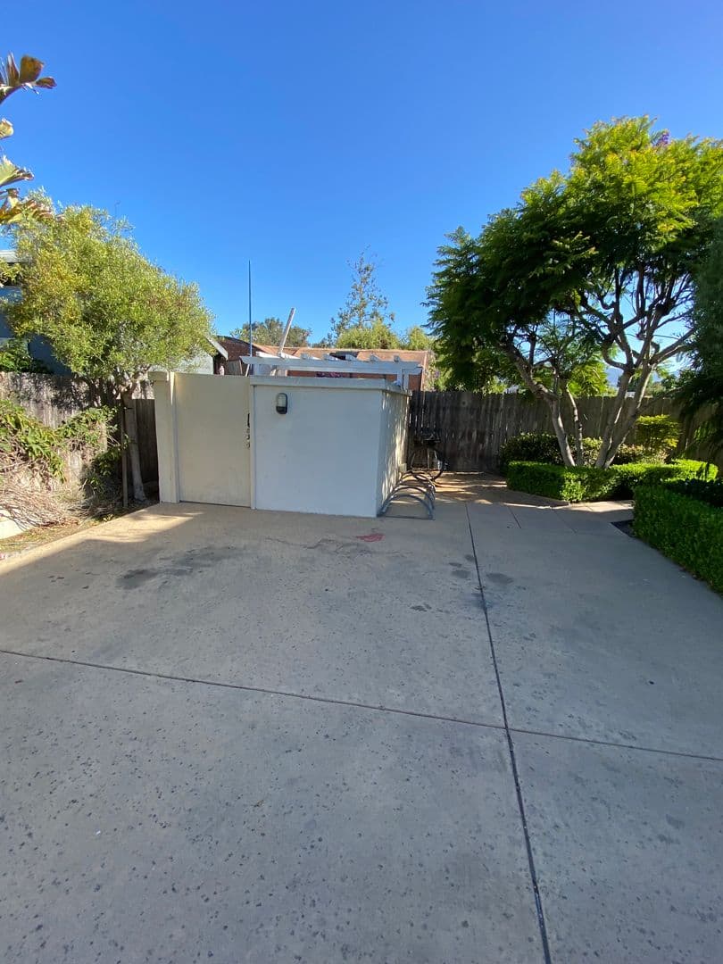Goleta Apartment: 6736 Sueno