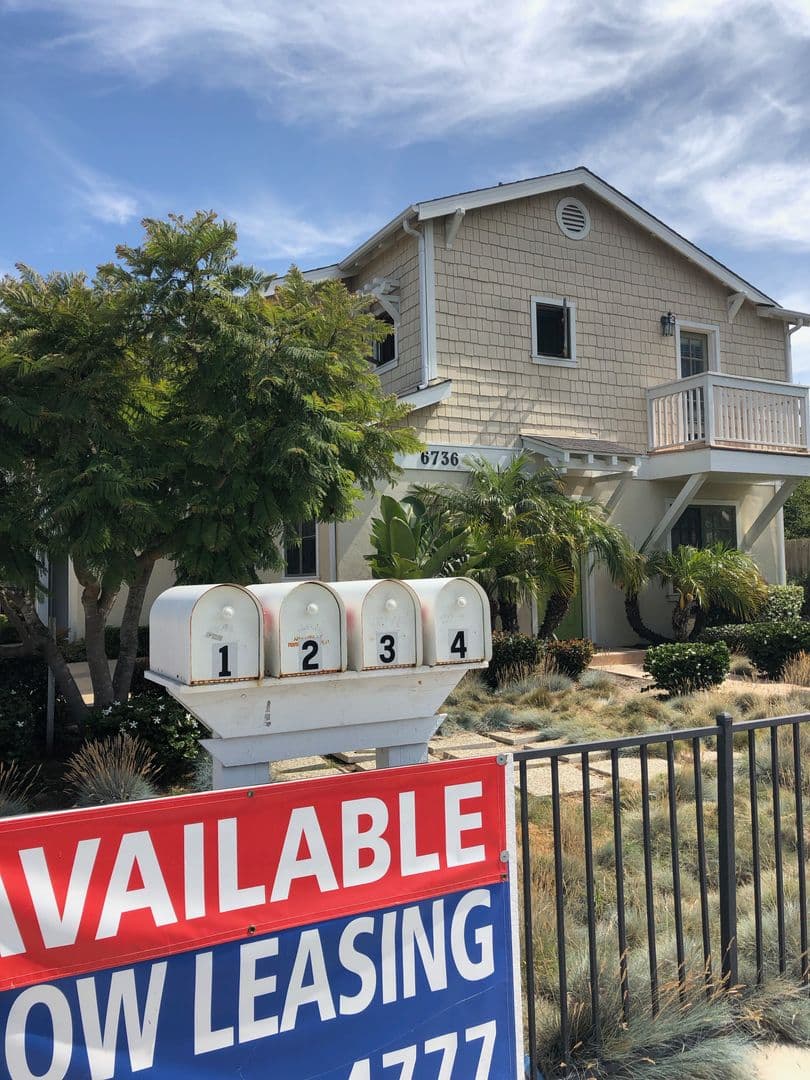 Goleta Apartment: 6736 Sueno