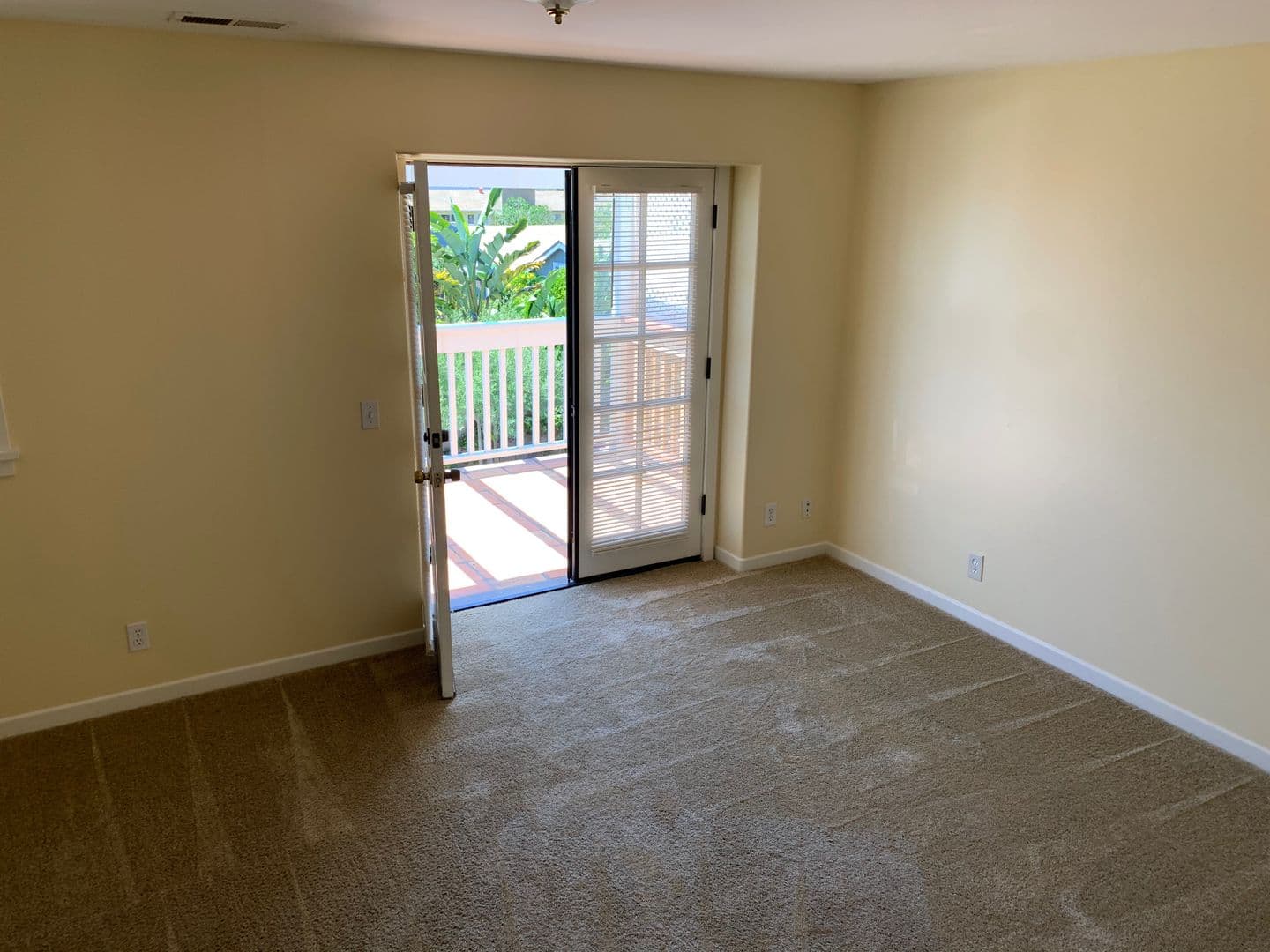 Goleta Apartment: 6736 Sueno