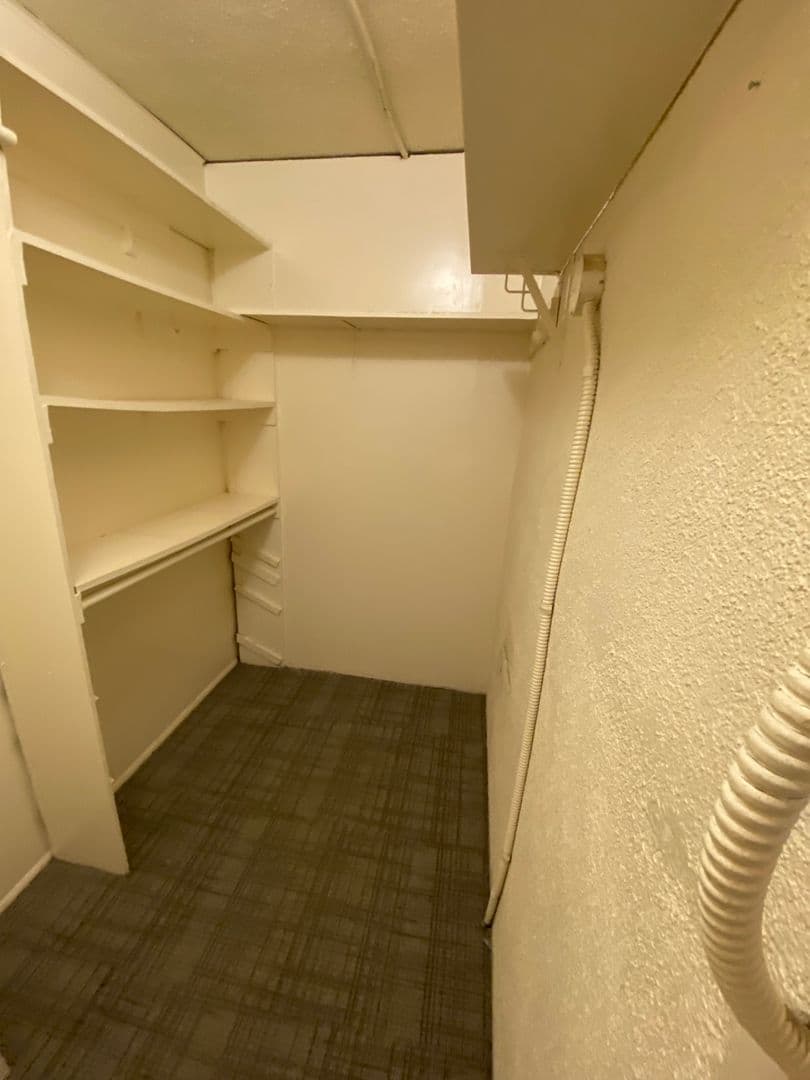 Goleta Apartment: 6679 Del Playa