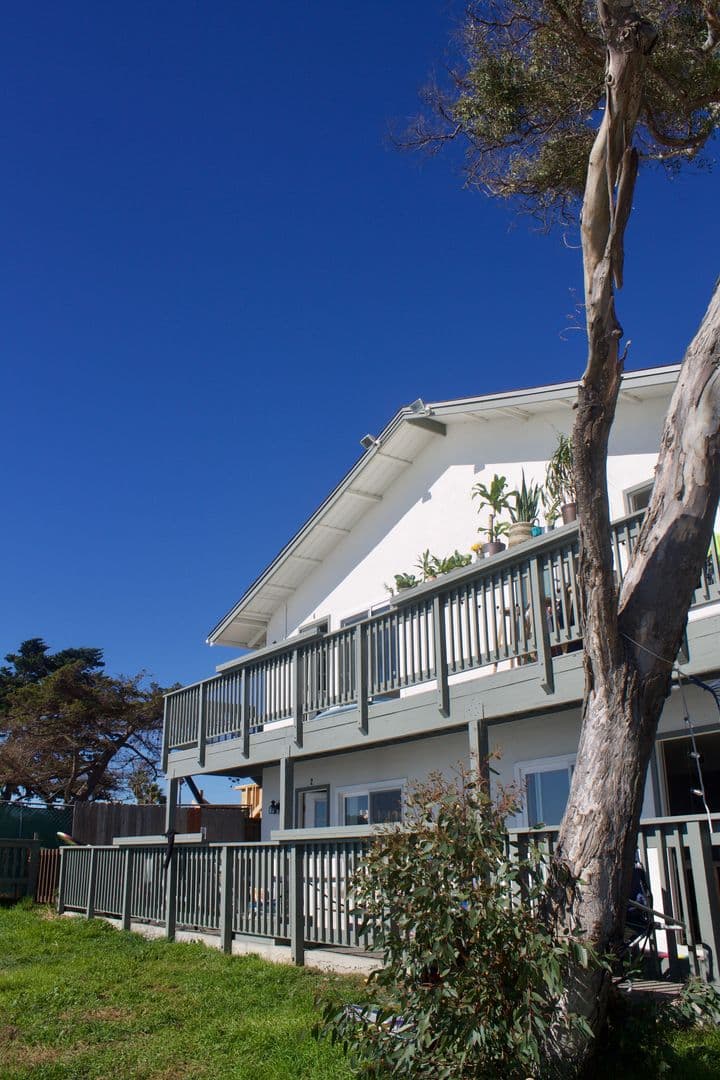 Goleta Apartment: 6777 Del Playa