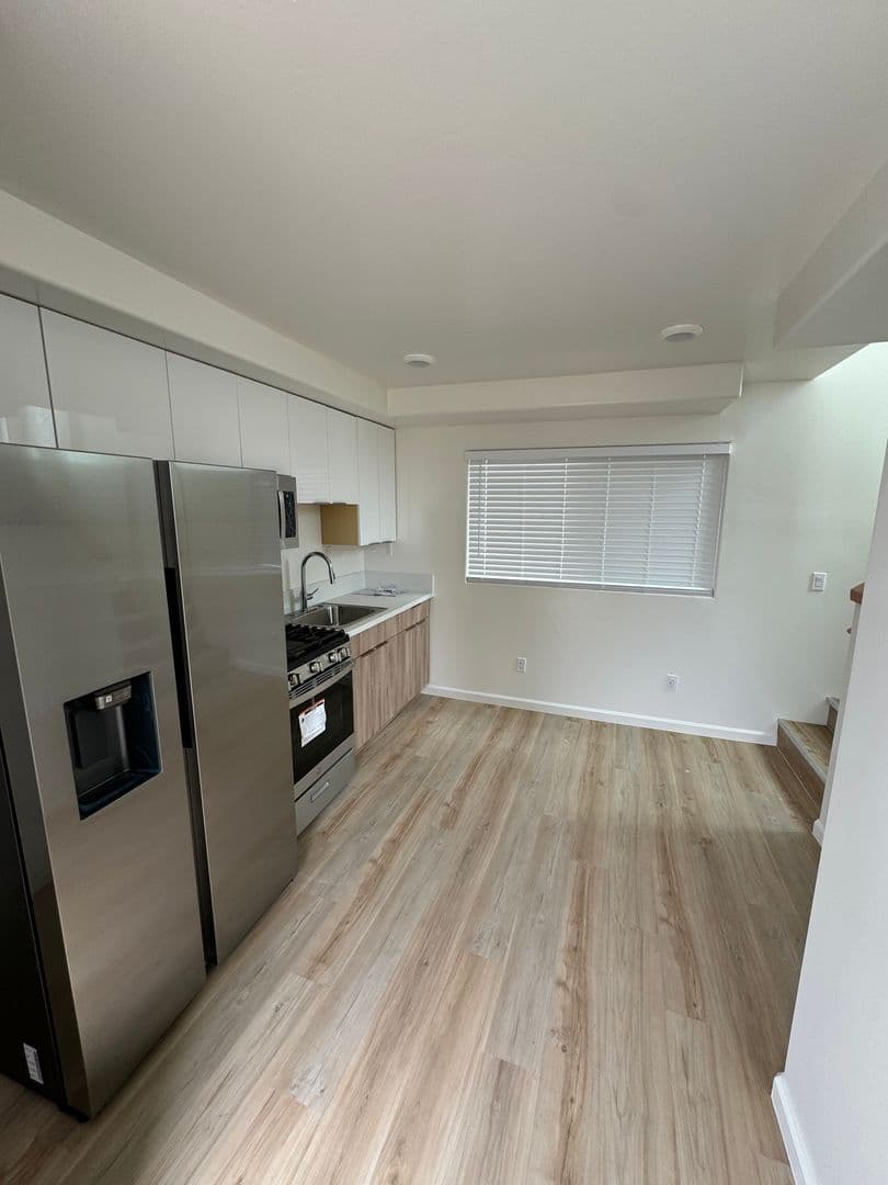 Goleta Apartment: 6709 Del Playa