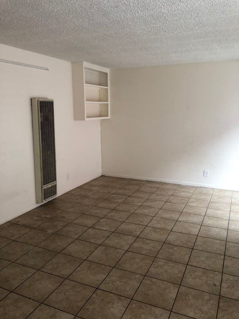 Goleta Apartment: 6561 Del Playa