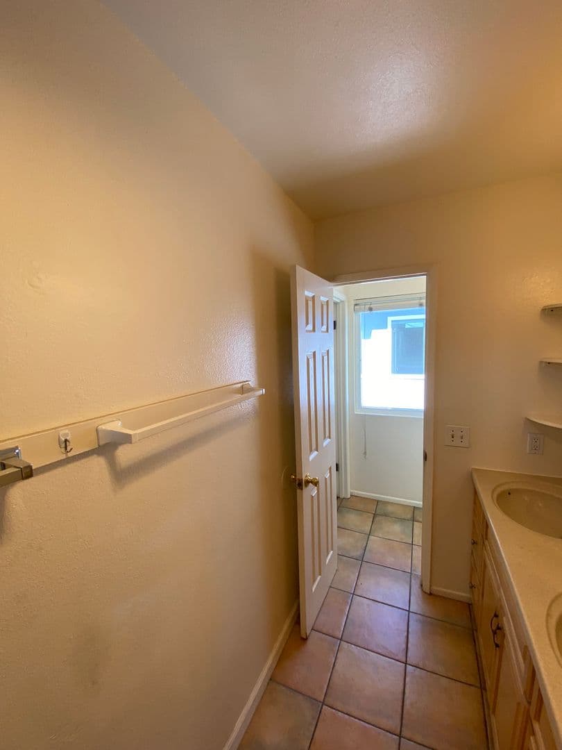 Goleta Apartment: 6743 Del Playa