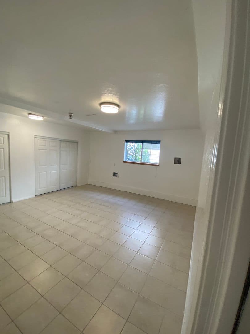 Goleta Apartment: 6535 El Nido