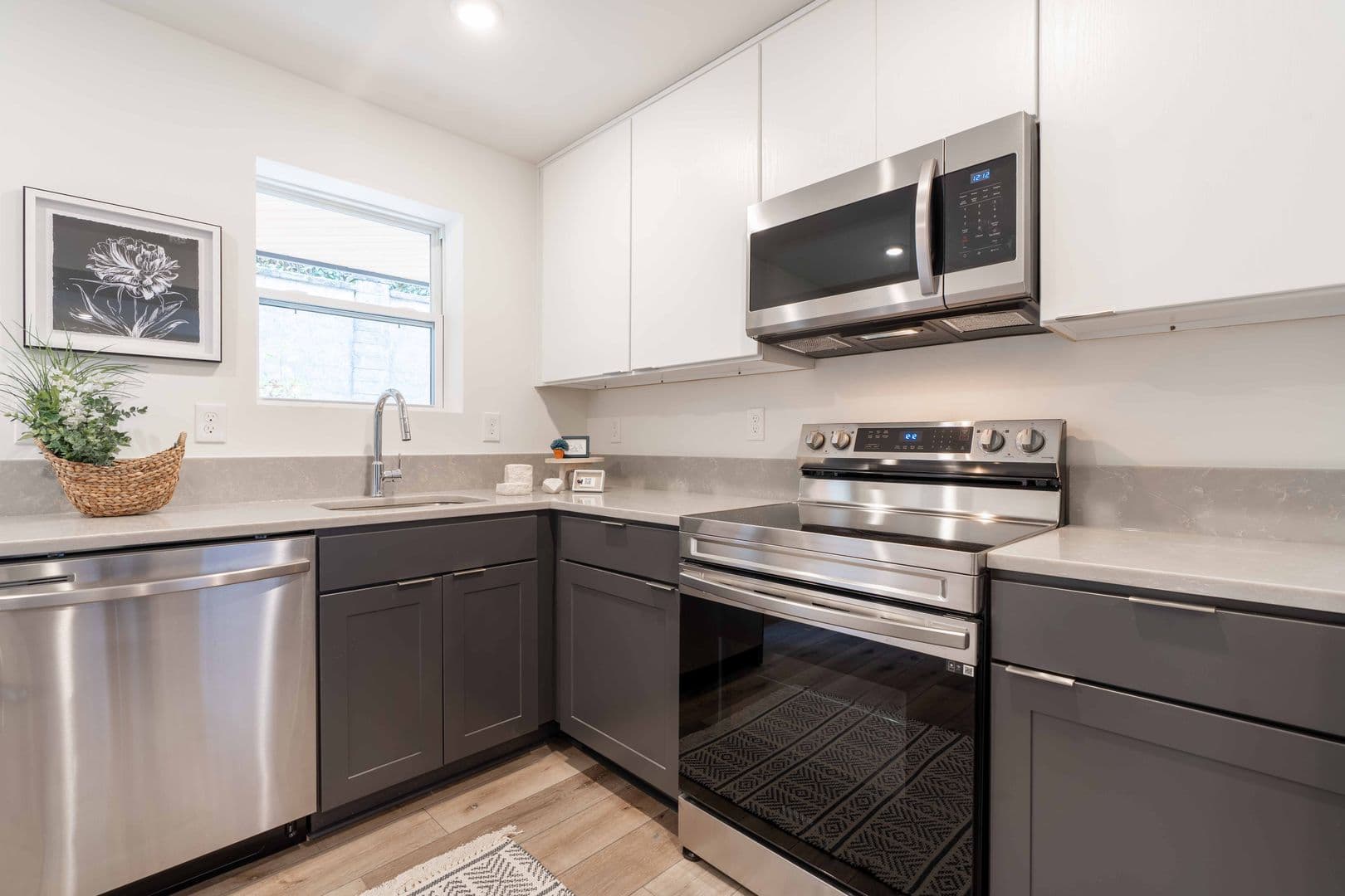 Atlanta Apartment: 1200 14th Place