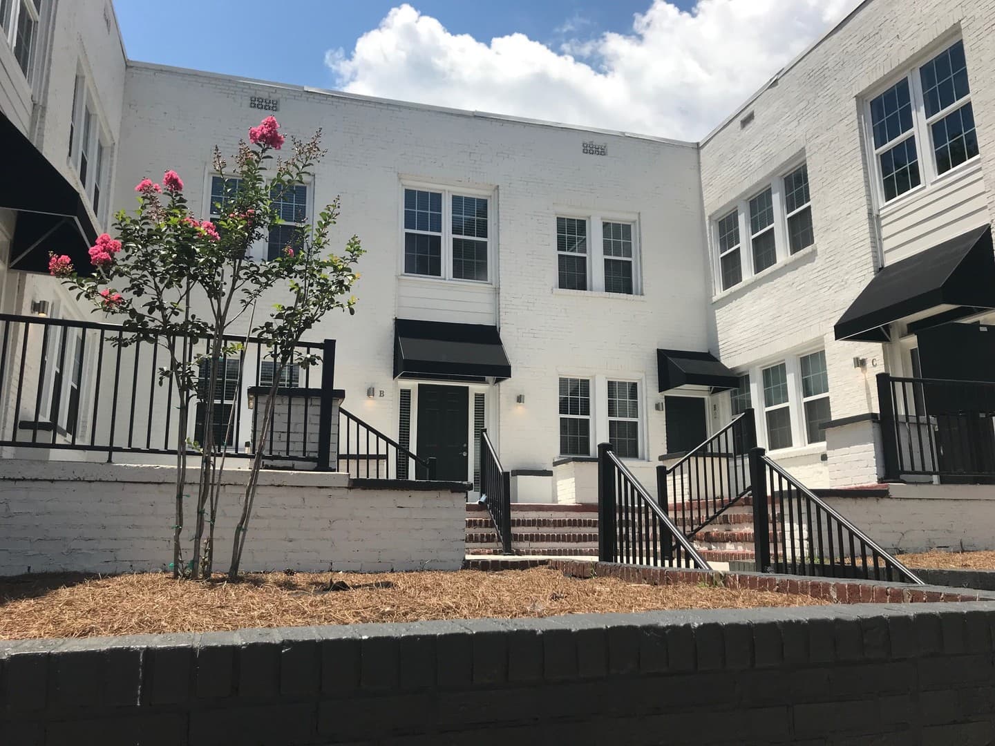 Atlanta Apartment: 565 Langhorn St