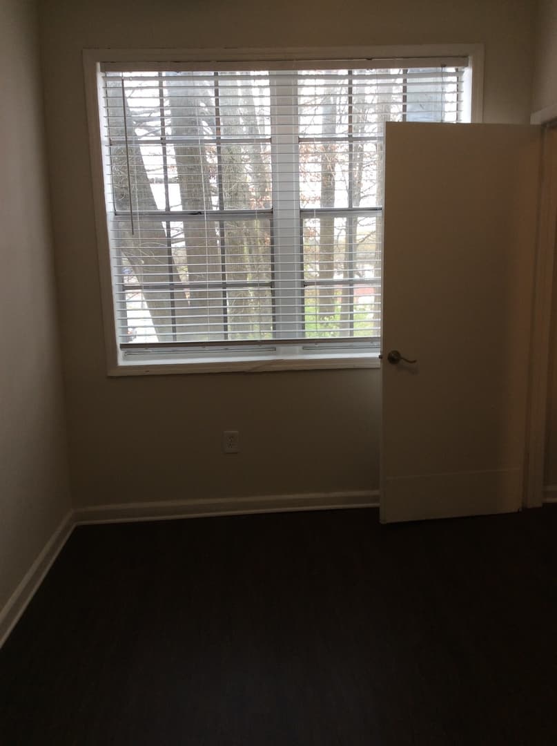 Atlanta Apartment: 565 Langhorn St