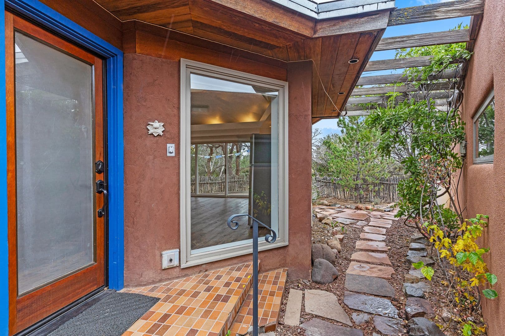 Santa Fe House: 138 Ridgecrest Drive