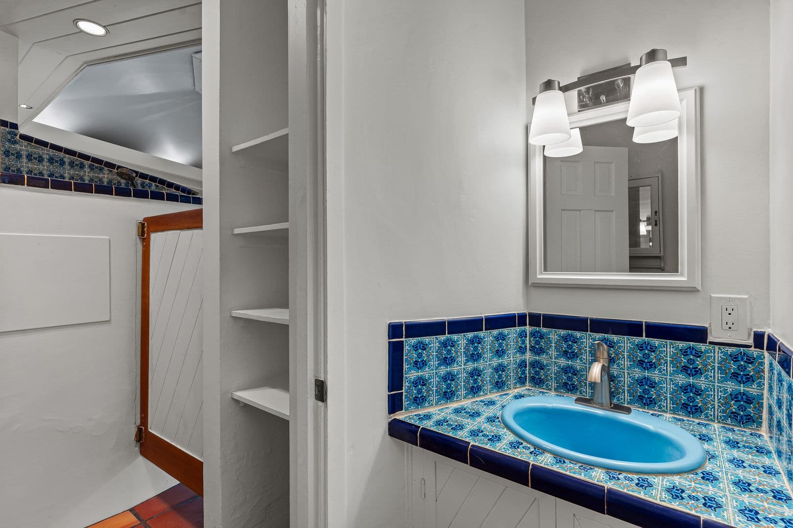 Santa Fe House: 138 Ridgecrest Drive