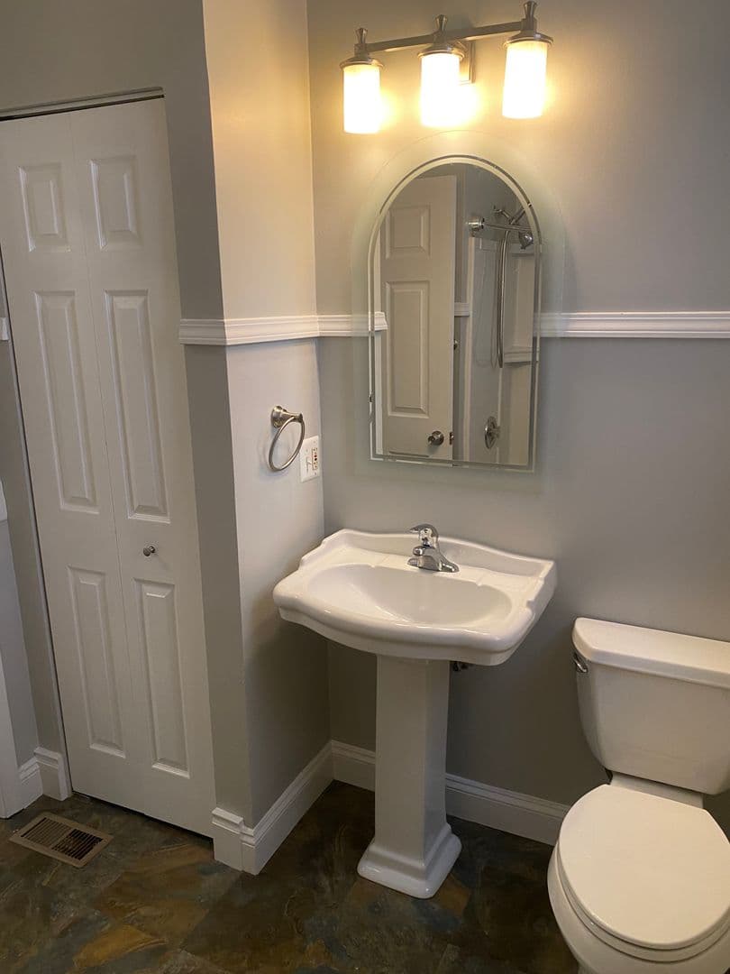 St. Louis House: 4941 Itaska