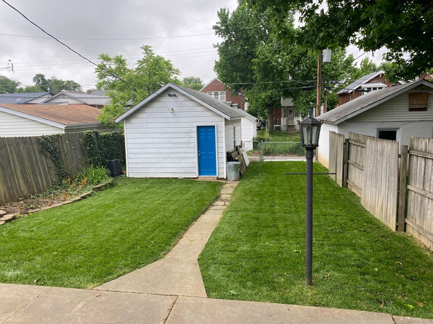 St. Louis House: 4941 Itaska