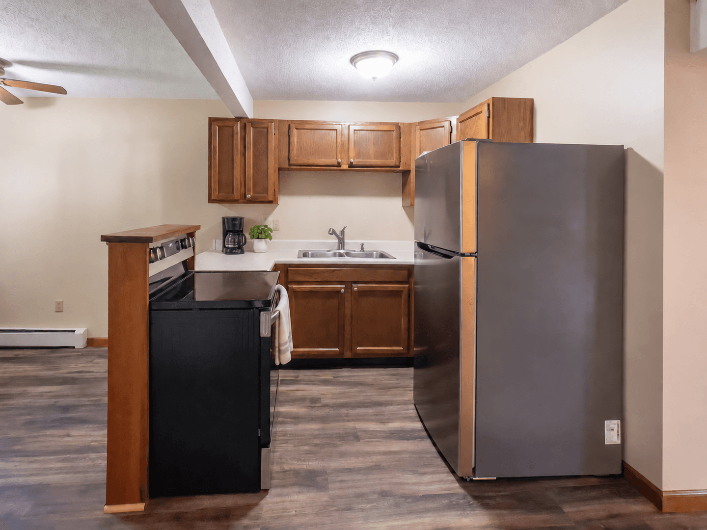 Bozrah Apartment: 195 Fitchville Rd.