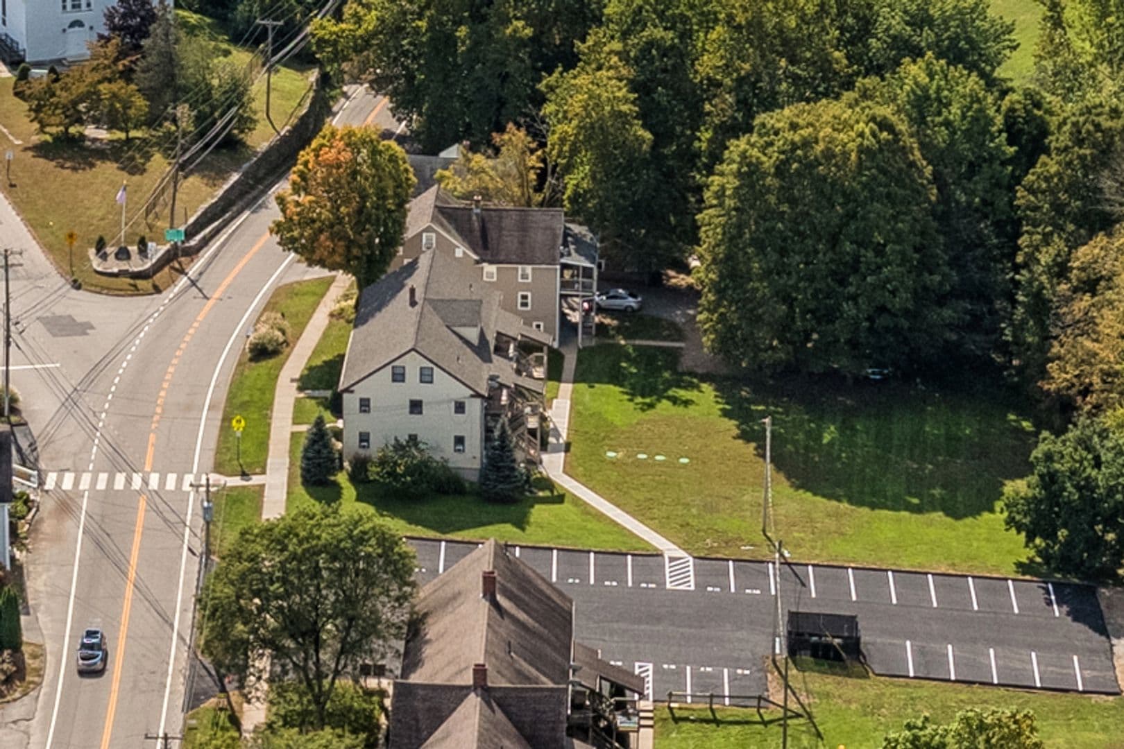 Bozrah Apartment: 195 Fitchville Rd.