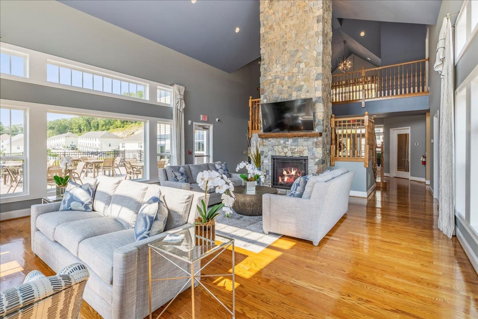 Norwich Apartment: 1201- 1310 River View Lane