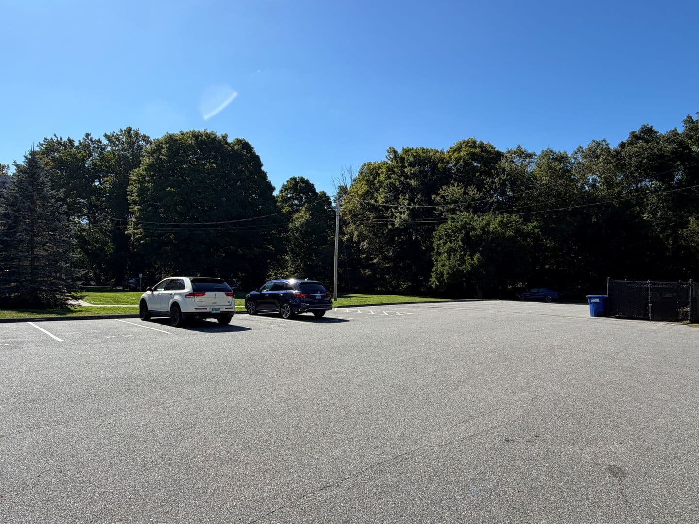 Bozrah Apartment: 195 Fitchville Rd.
