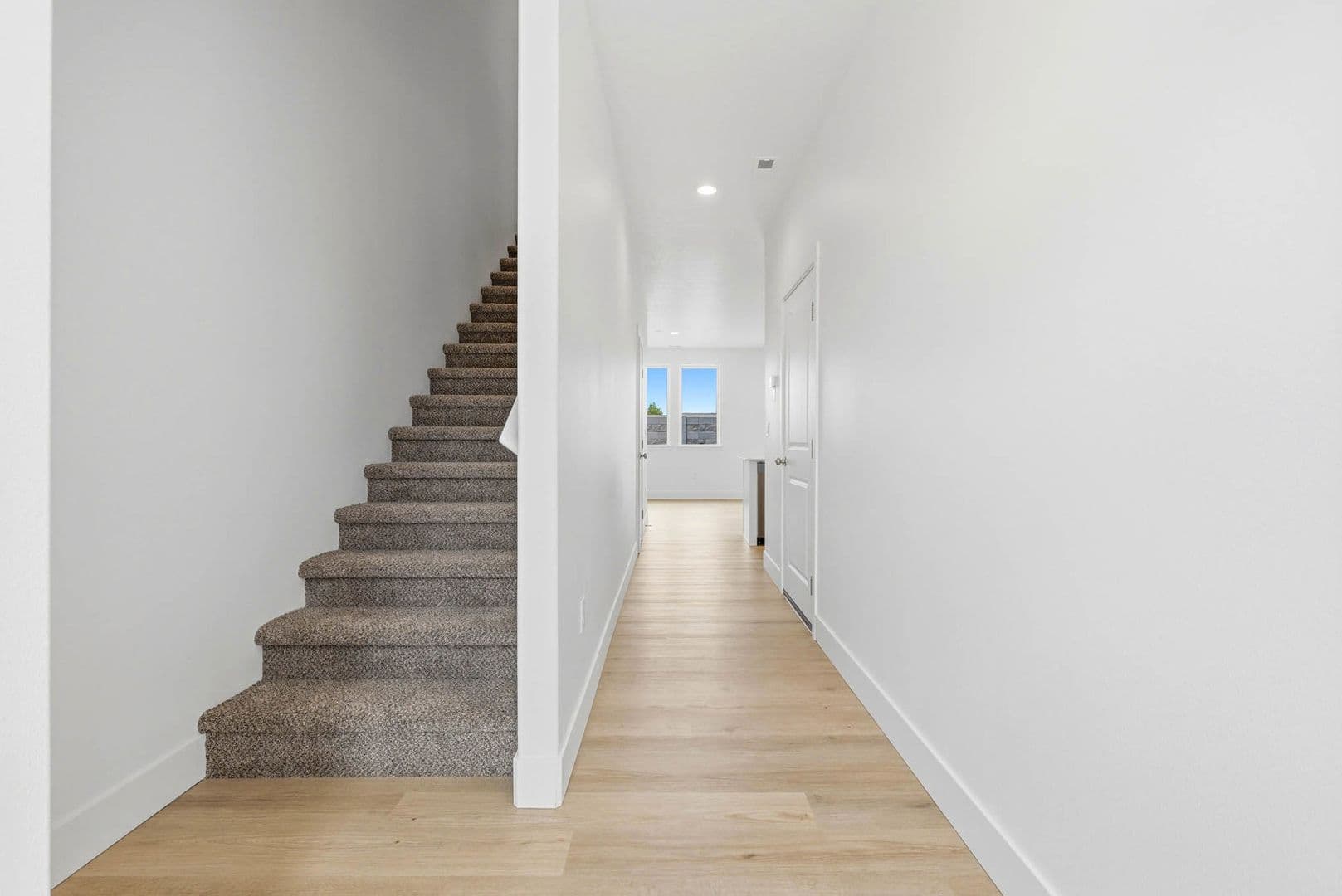Pasco Townhome: 6820 W Court St