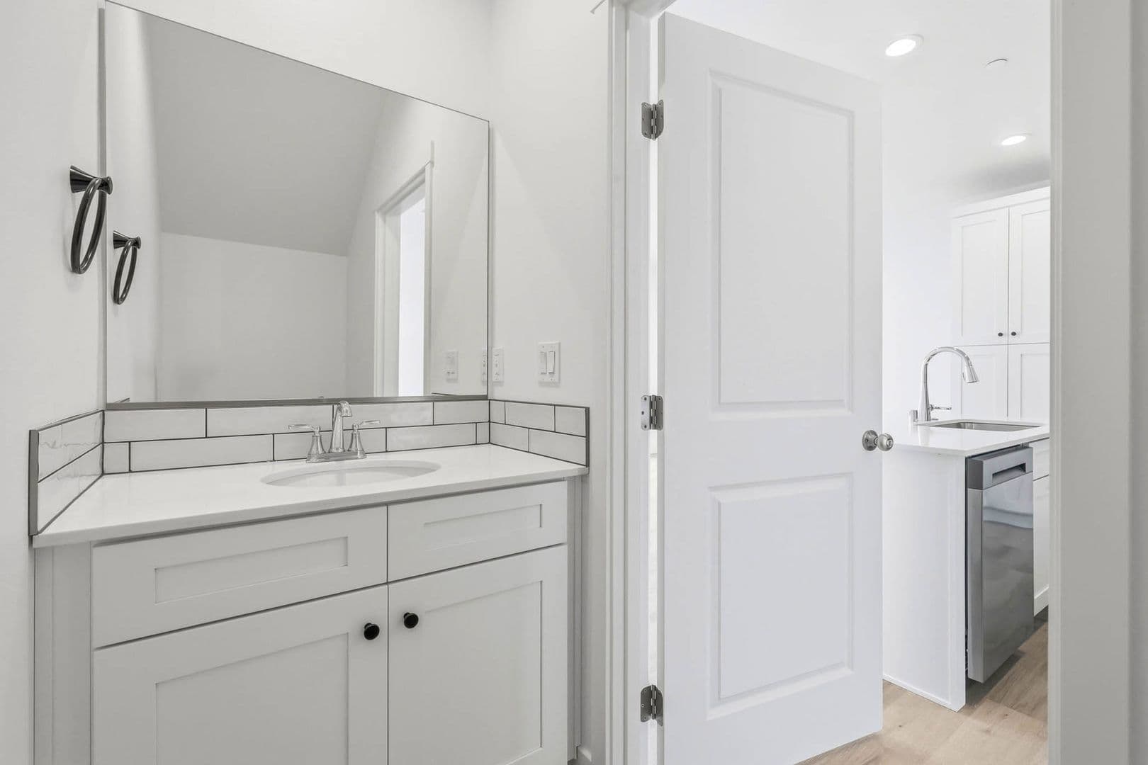 Pasco Townhome: 6820 W Court St