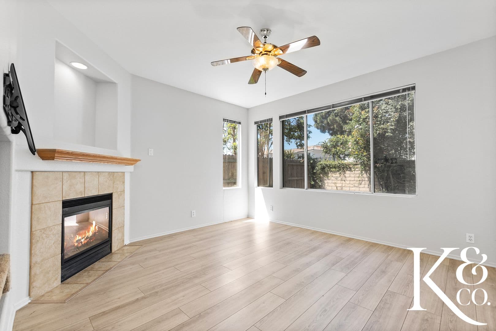 Camarillo House: 549 Avenida Magdalena