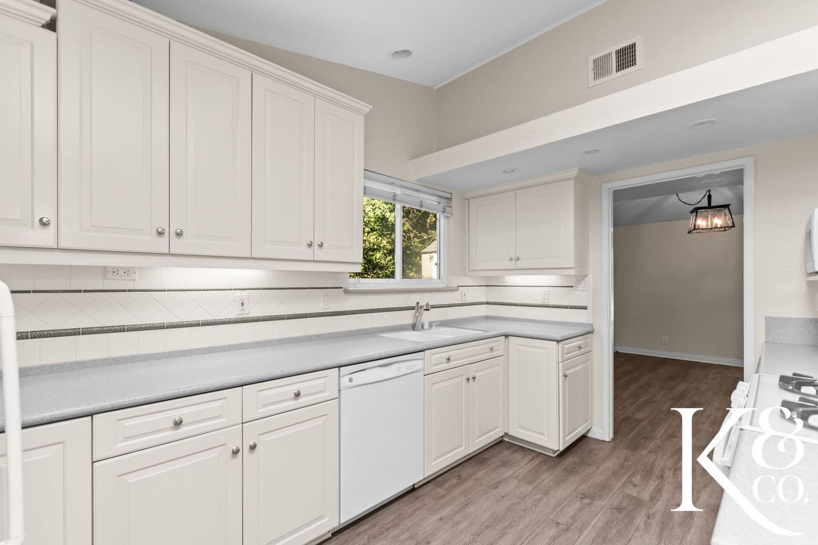 Thousand Oaks House: 2320 Aldrich Circle