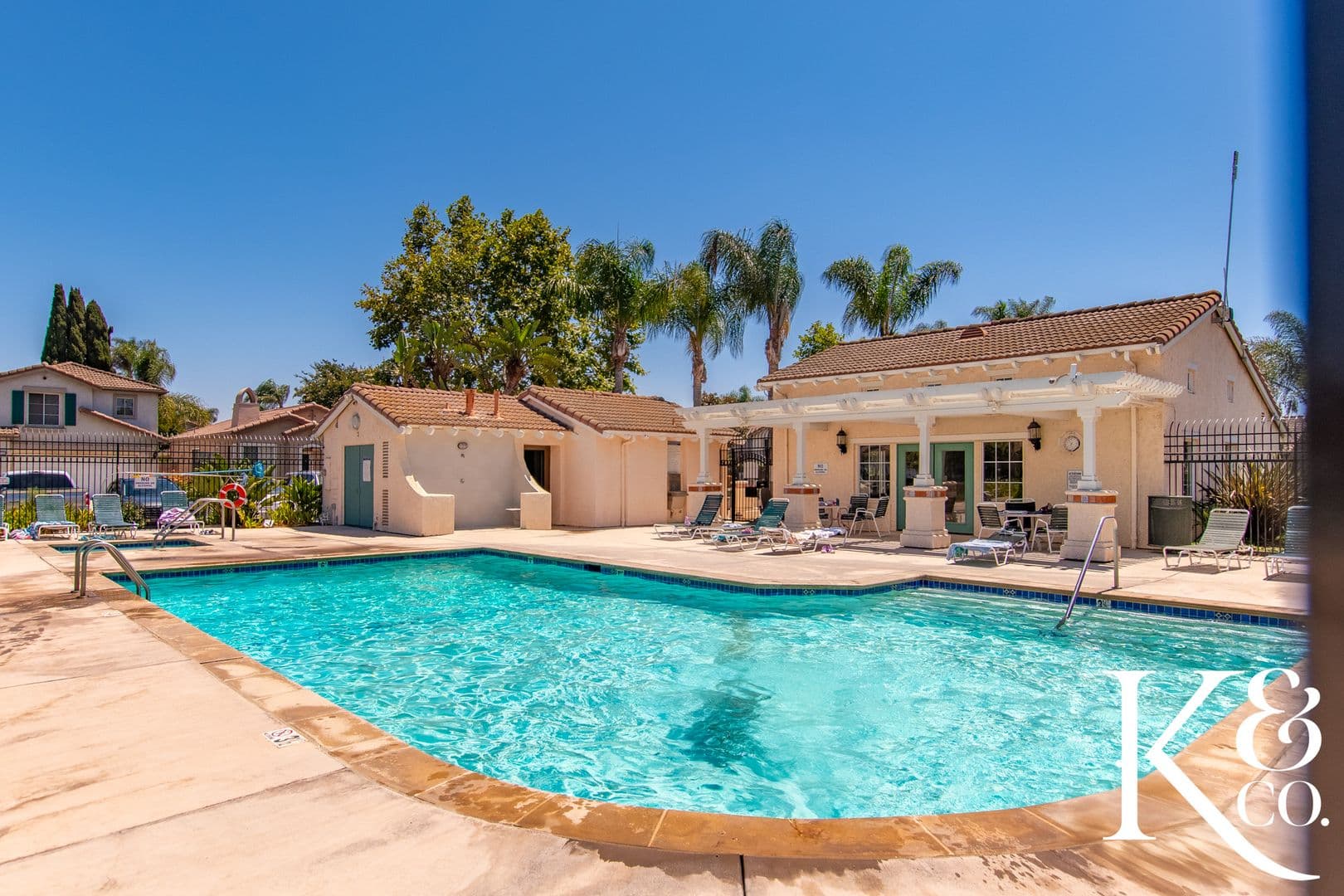 Camarillo House: 549 Avenida Magdalena