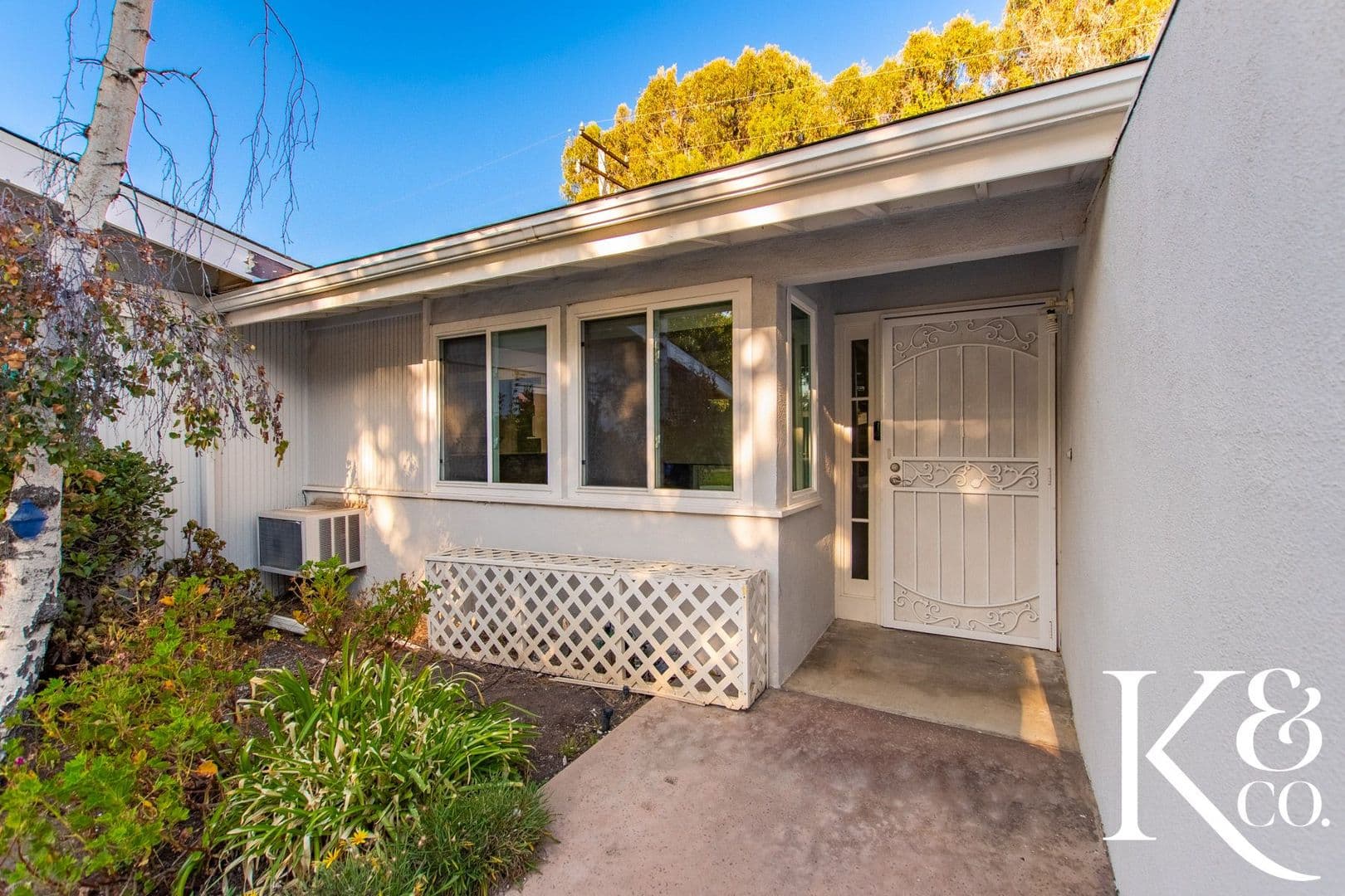 Thousand Oaks House: 2320 Aldrich Circle