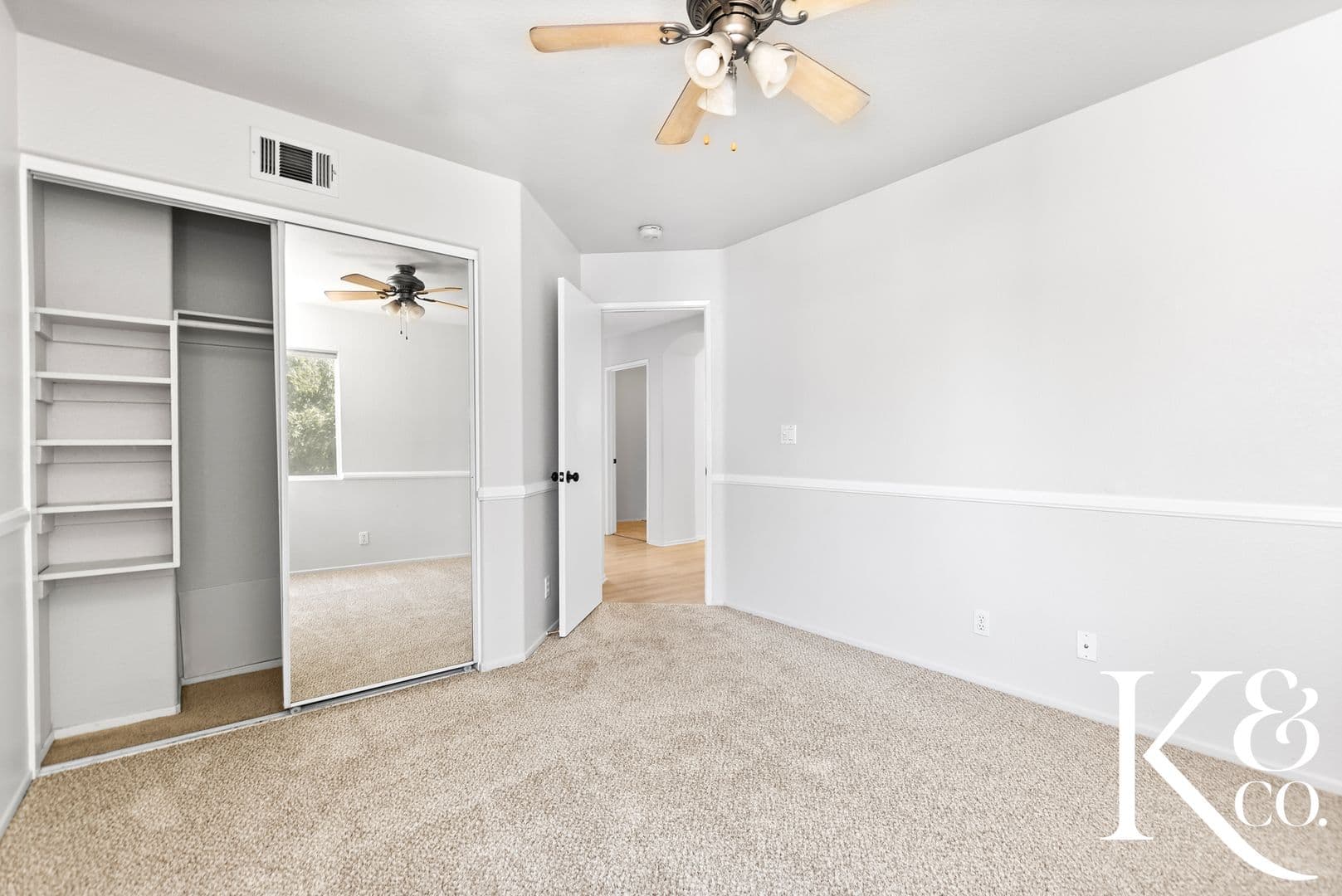 Camarillo House: 549 Avenida Magdalena
