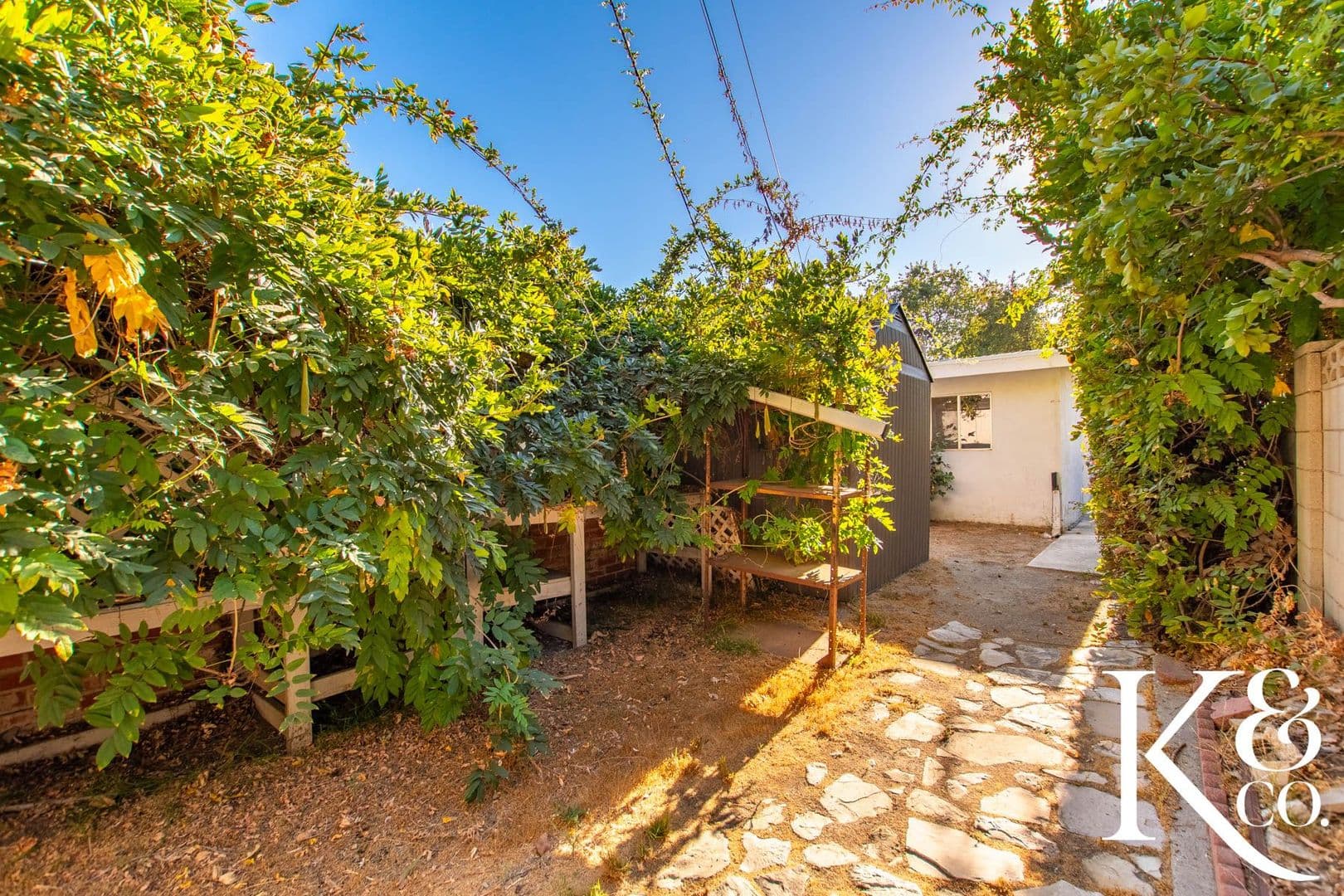 Thousand Oaks House: 2320 Aldrich Circle