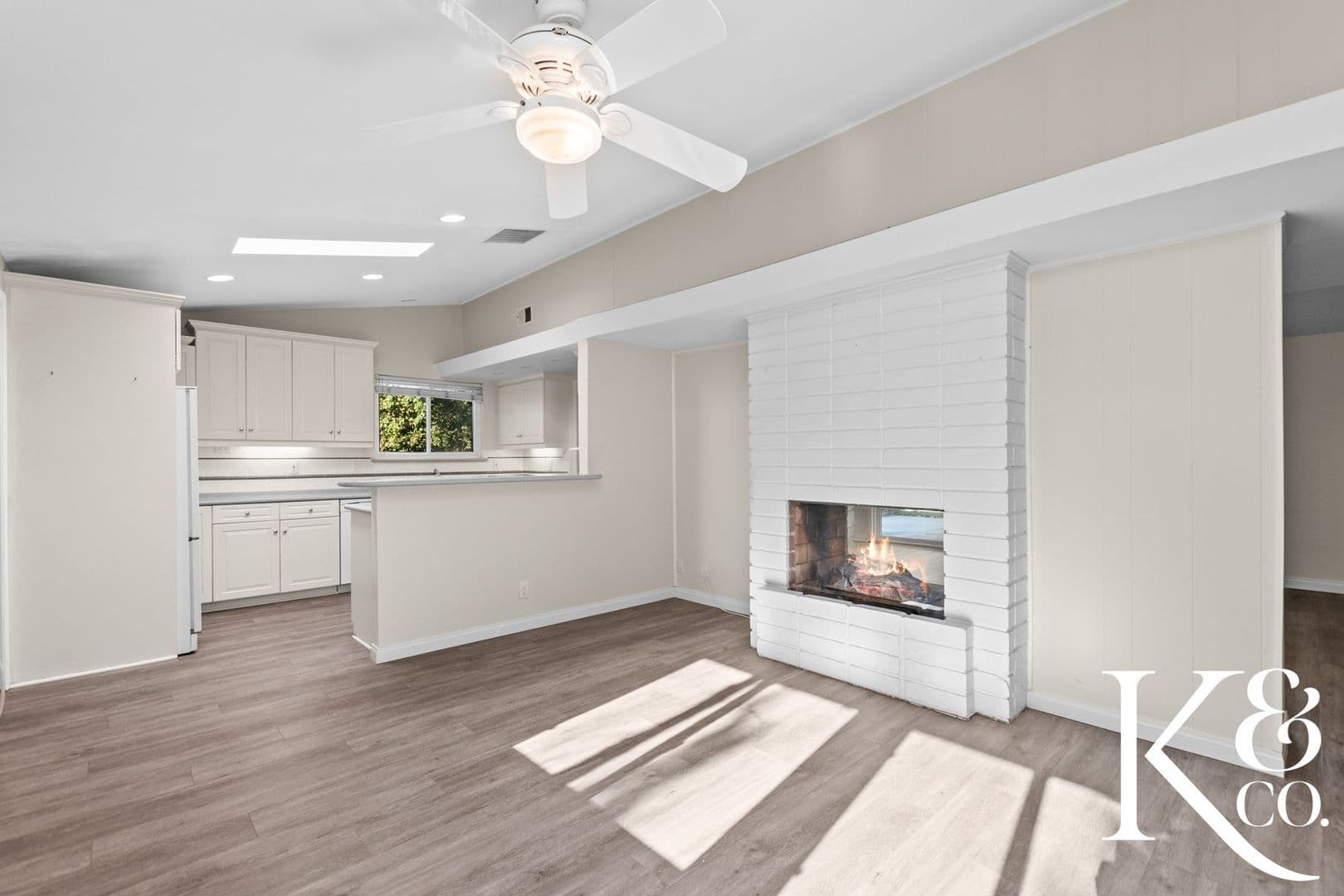 Thousand Oaks House: 2320 Aldrich Circle
