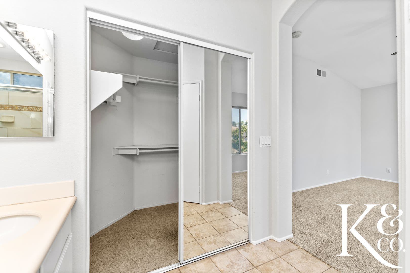 Camarillo House: 549 Avenida Magdalena