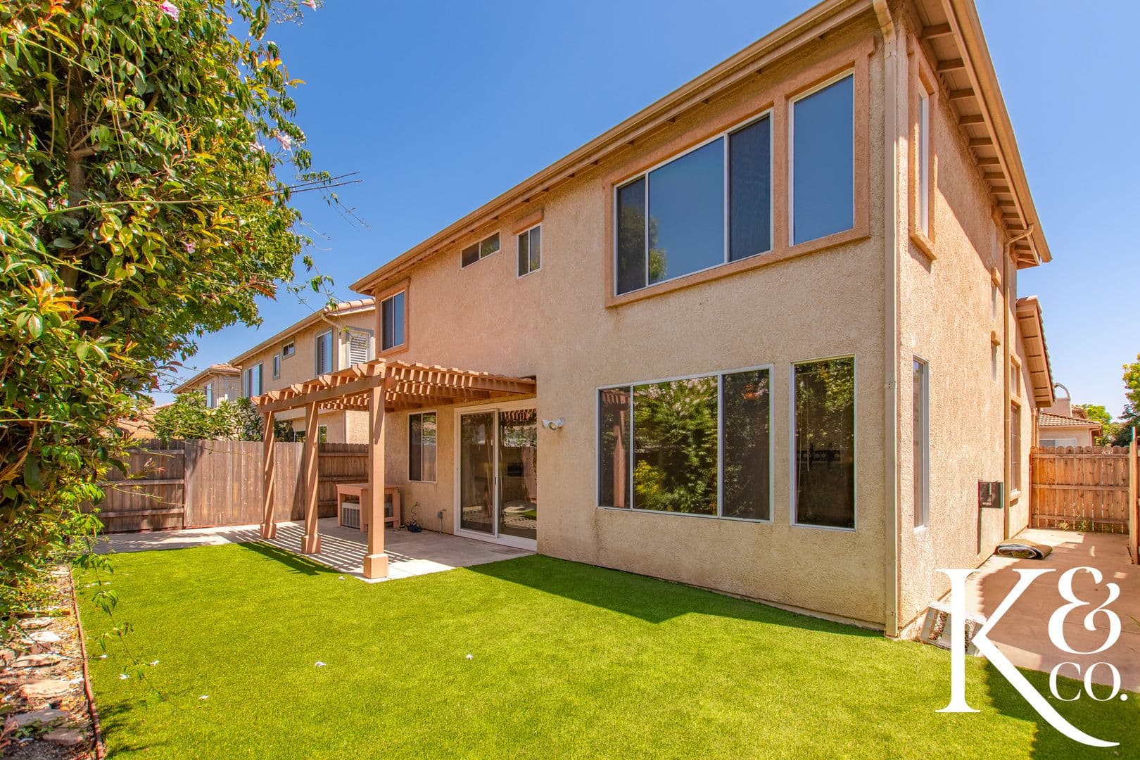 Camarillo House: 549 Avenida Magdalena