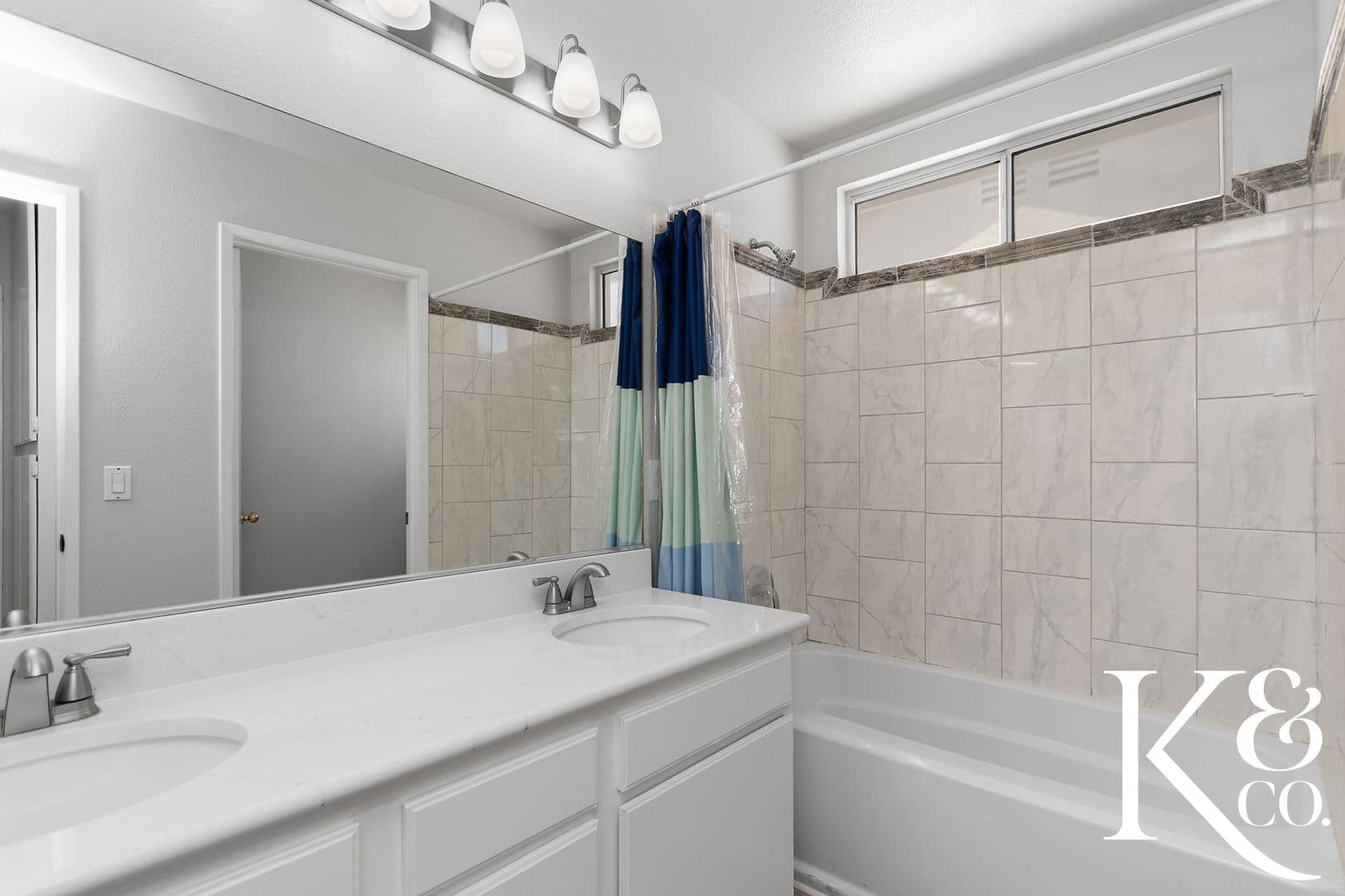 Camarillo House: 549 Avenida Magdalena