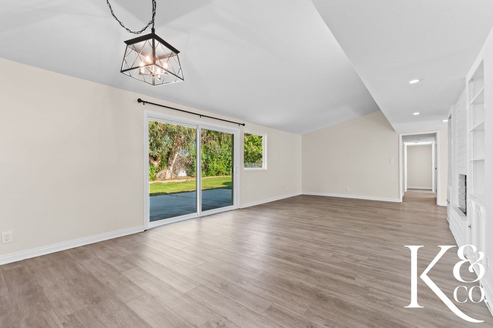 Thousand Oaks House: 2320 Aldrich Circle