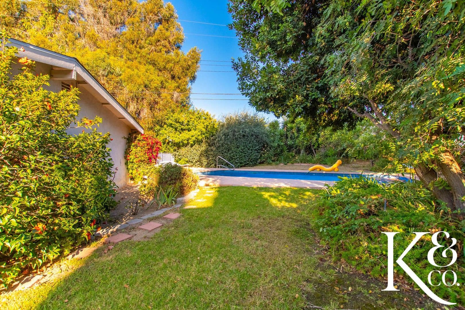 Thousand Oaks House: 2320 Aldrich Circle