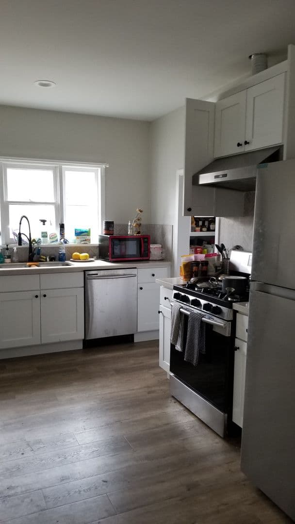 LOS ANGELES Apartment: 1234 - 1236 W. 22ND ST.
