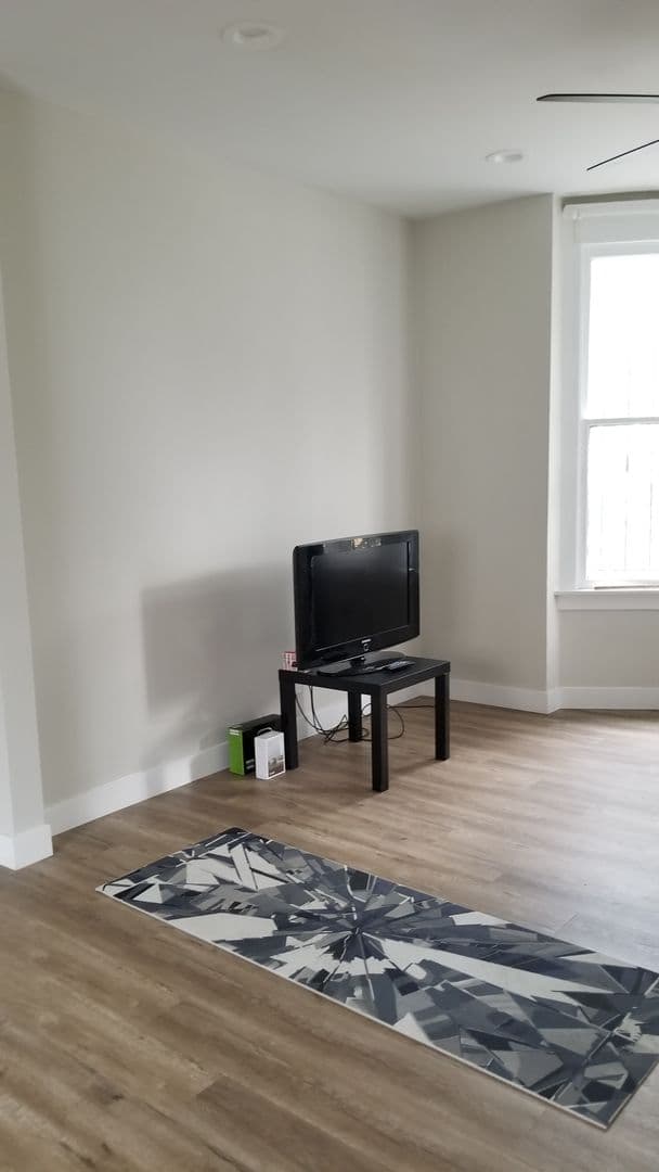 LOS ANGELES Apartment: 1234 - 1236 W. 22ND ST.