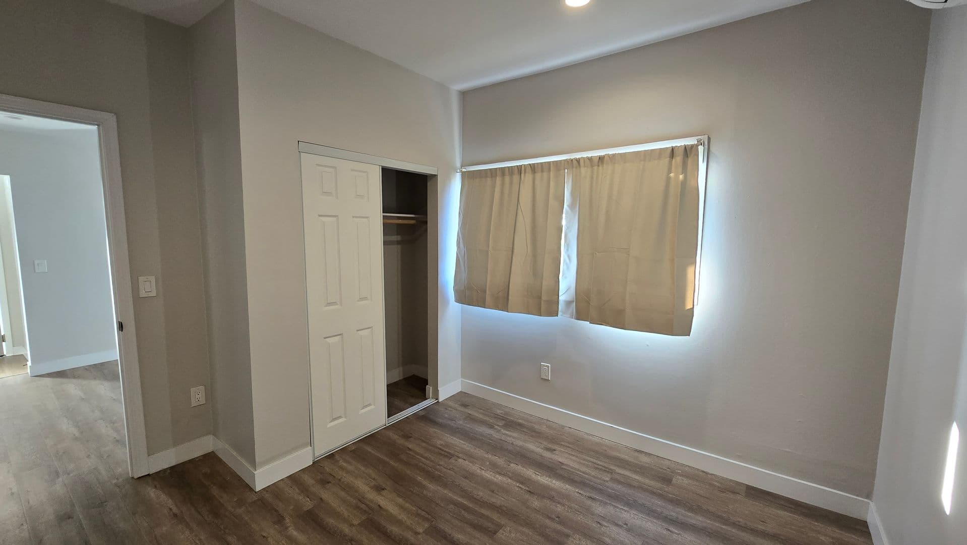 LOS ANGELES Apartment: 1234 - 1236 W. 22ND ST.