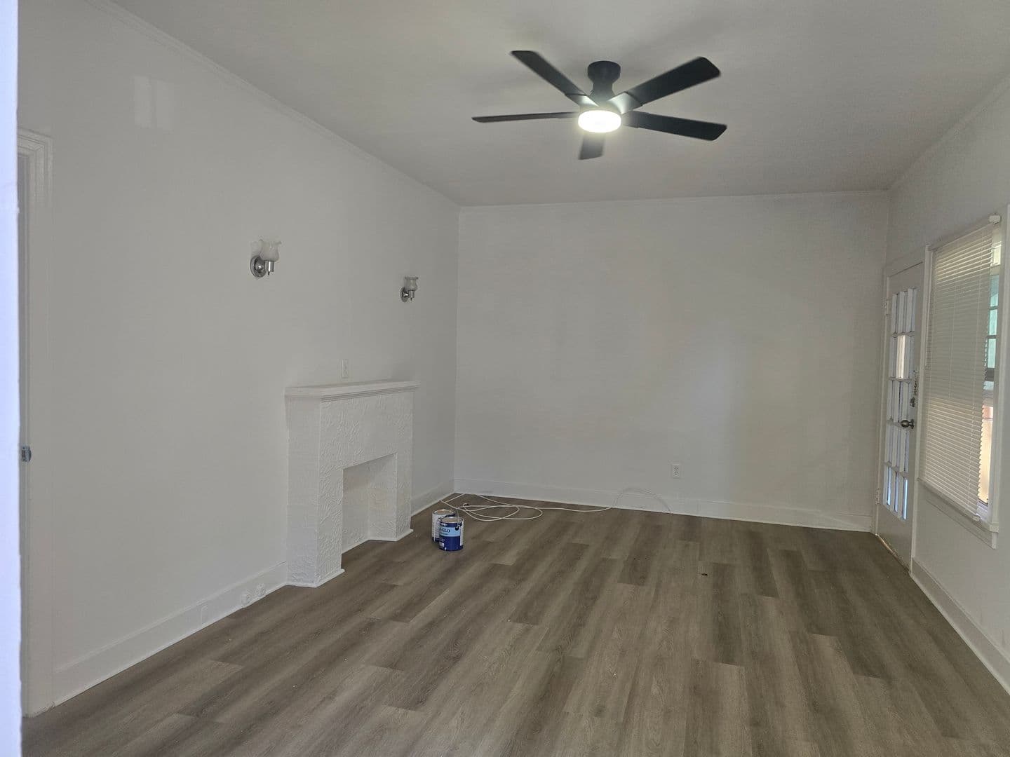 GLENDALE Apartment: 1317 - 1319 E. WILSON AVE