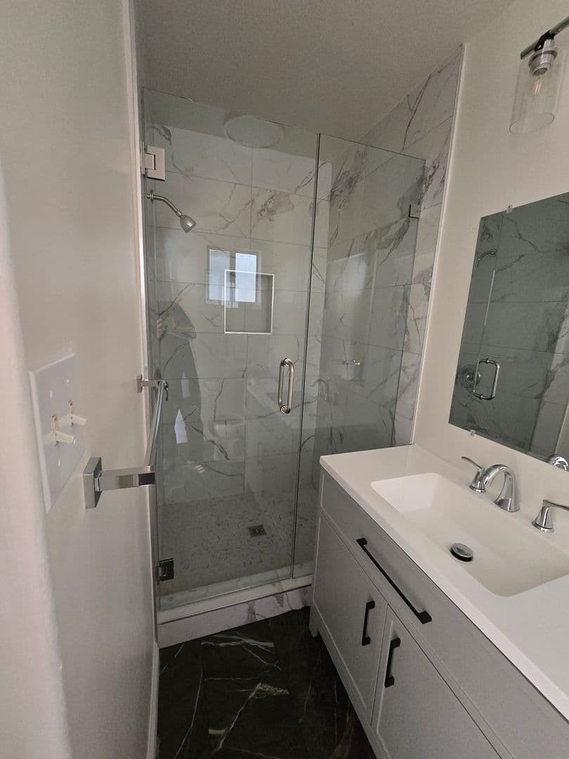 Los Angeles Apartment: 357 N. Ogden Dr.